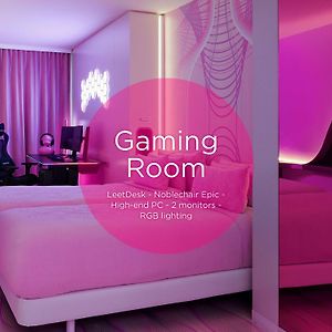 nhow Gaming Room